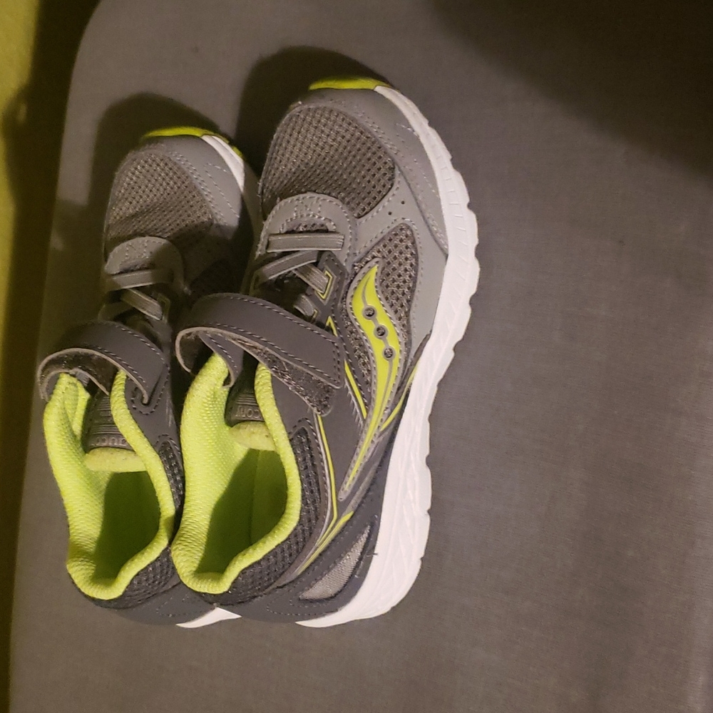 Boys Size 12.5 wide Saucony Sneakers